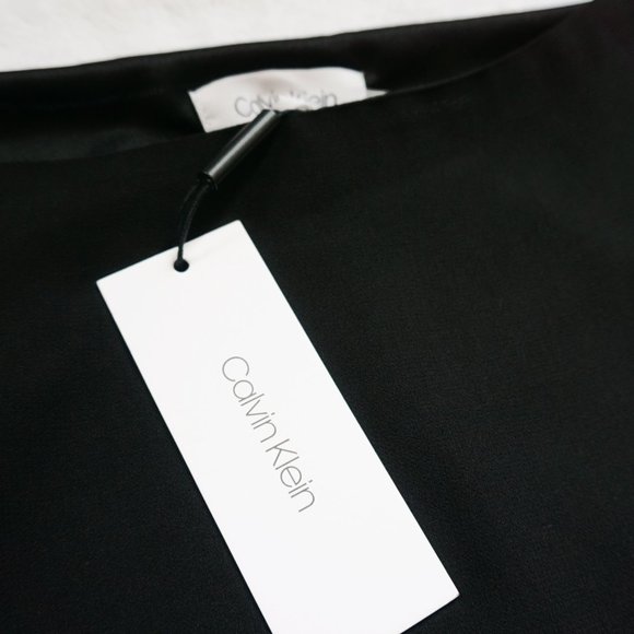 Black Ruffled Long-sleeve - Picture 4 of 8